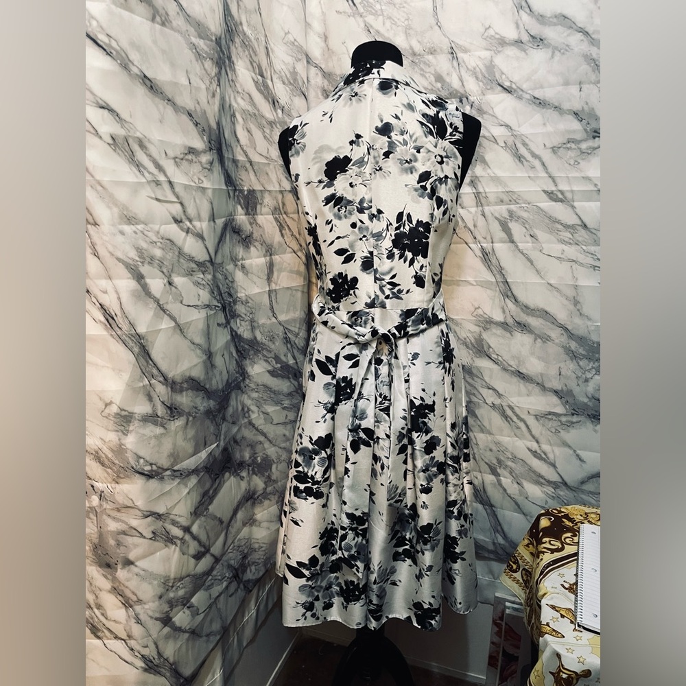 Jessica Howard Black and White Pleated Midi Dress - Picture 2 of 7